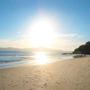 https://casa-estaleiro.santa-catarina-brasil.com